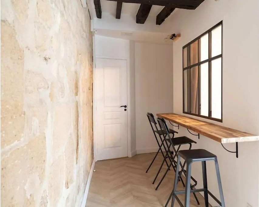 Appartement 2 Chambres Lyonnais Paris Apartment